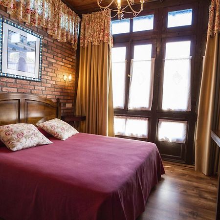Hotel La Casona De Sobrepiedra Extérieur photo